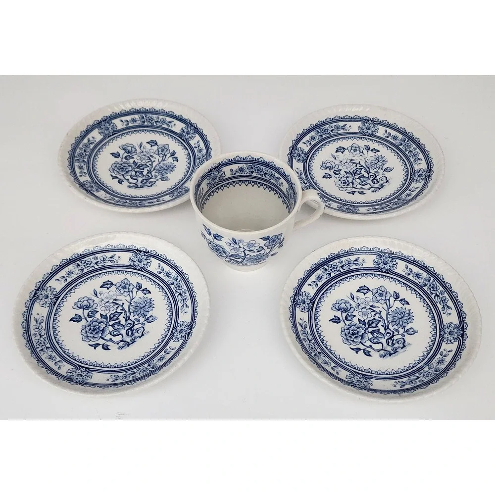 Wood's England Dorset Tea Cup Saucers 5pc Blue White Floral Vintage Transferware
